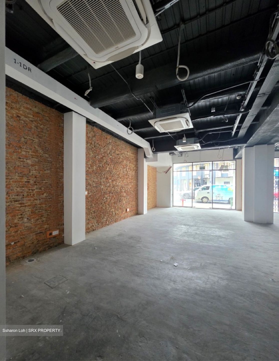 Serangoon Road (D8), Retail #596363091